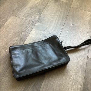 Leather El Portal man or woman wrist travel bag